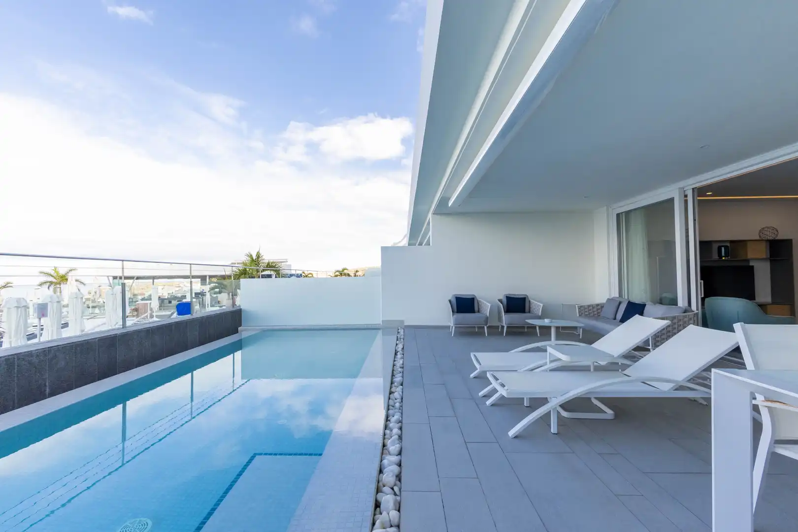 Piscina de Piso en venta en Adeje con Aire acondicionado, Terraza y Trastero
