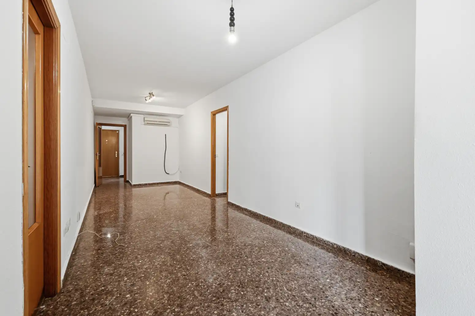 Wohnung zum Verkauf in Alaquàs mit Klimaanlage, Terrasse und Abstellraum