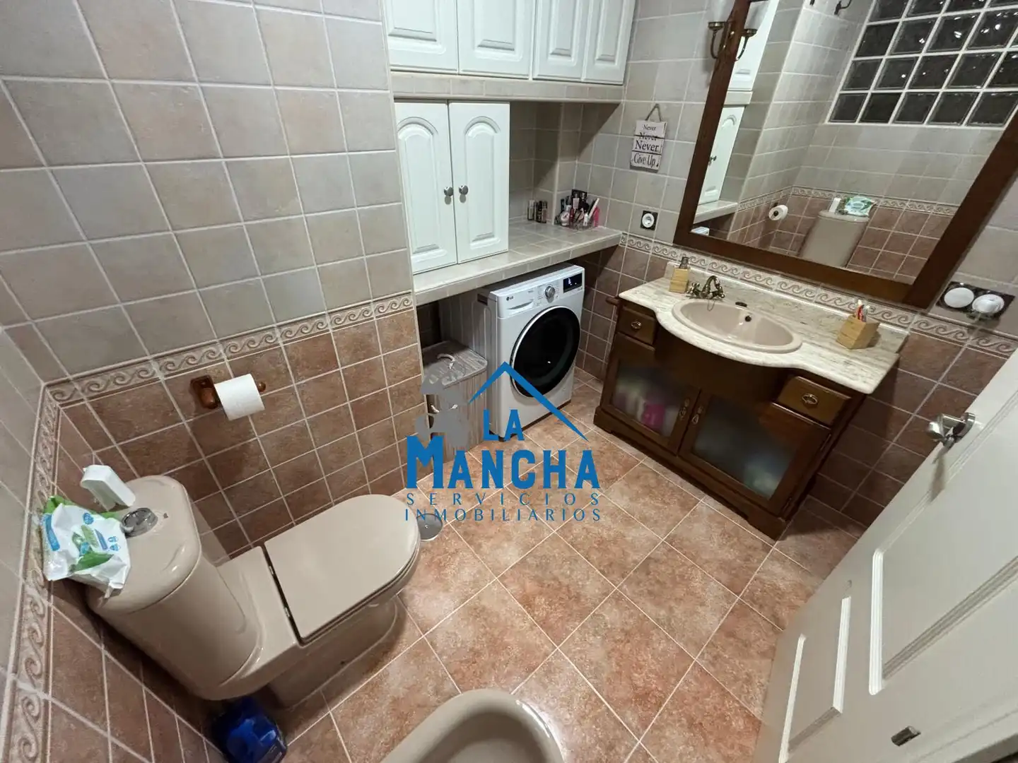 Baño de Piso de alquiler en Albacete con Aire acondicionado, Calefacción y Amueblado
