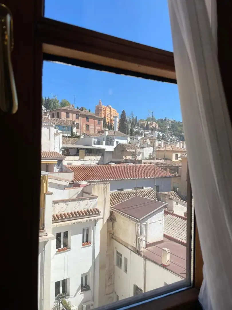 Vista exterior de Àtic en venda en Granada amb Aire condicionat, Calefacció i Terrassa