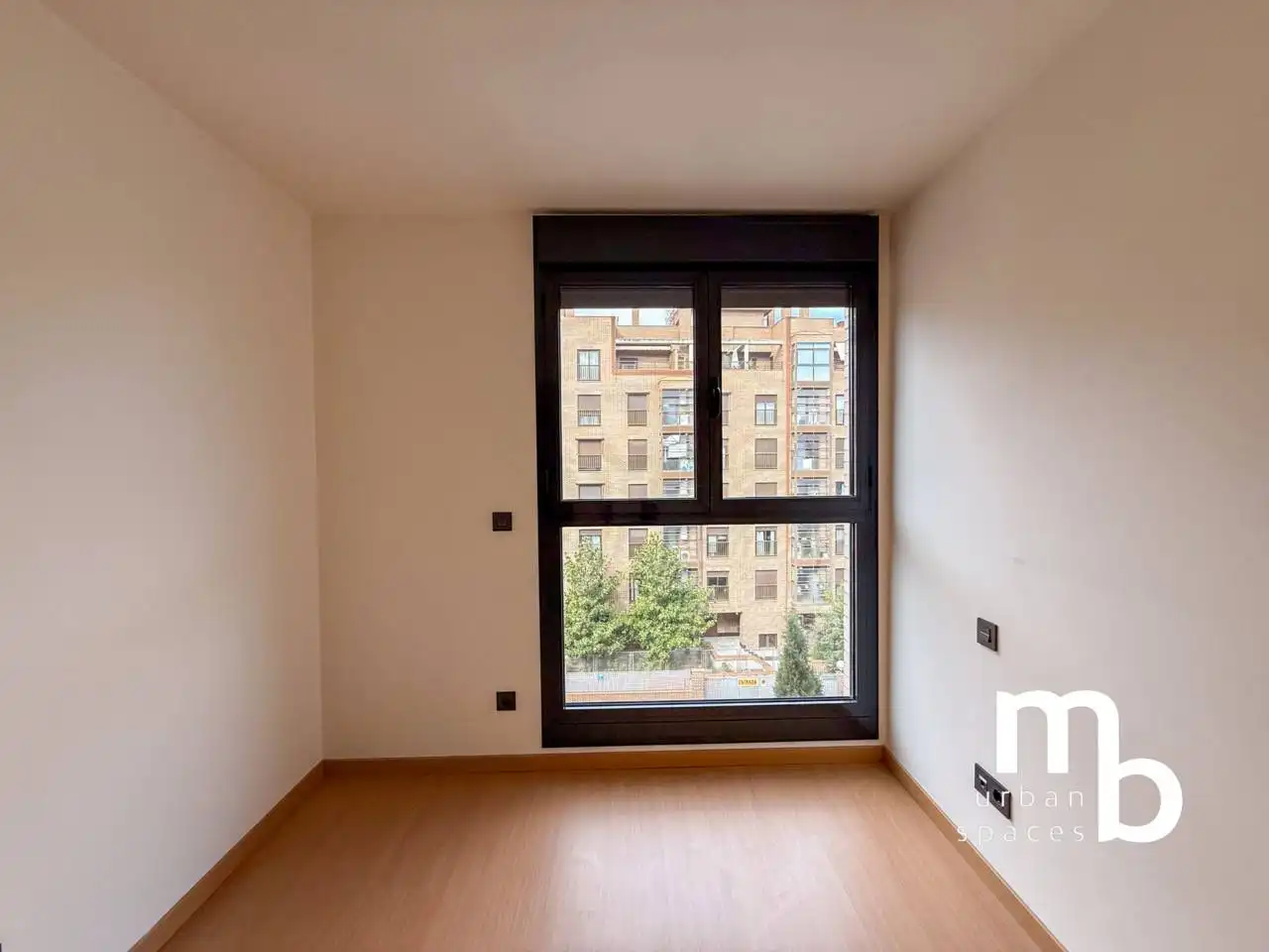 Bedroom of Flat for rent in Madrid  with Air Conditioner, Heating and Swimming Pool