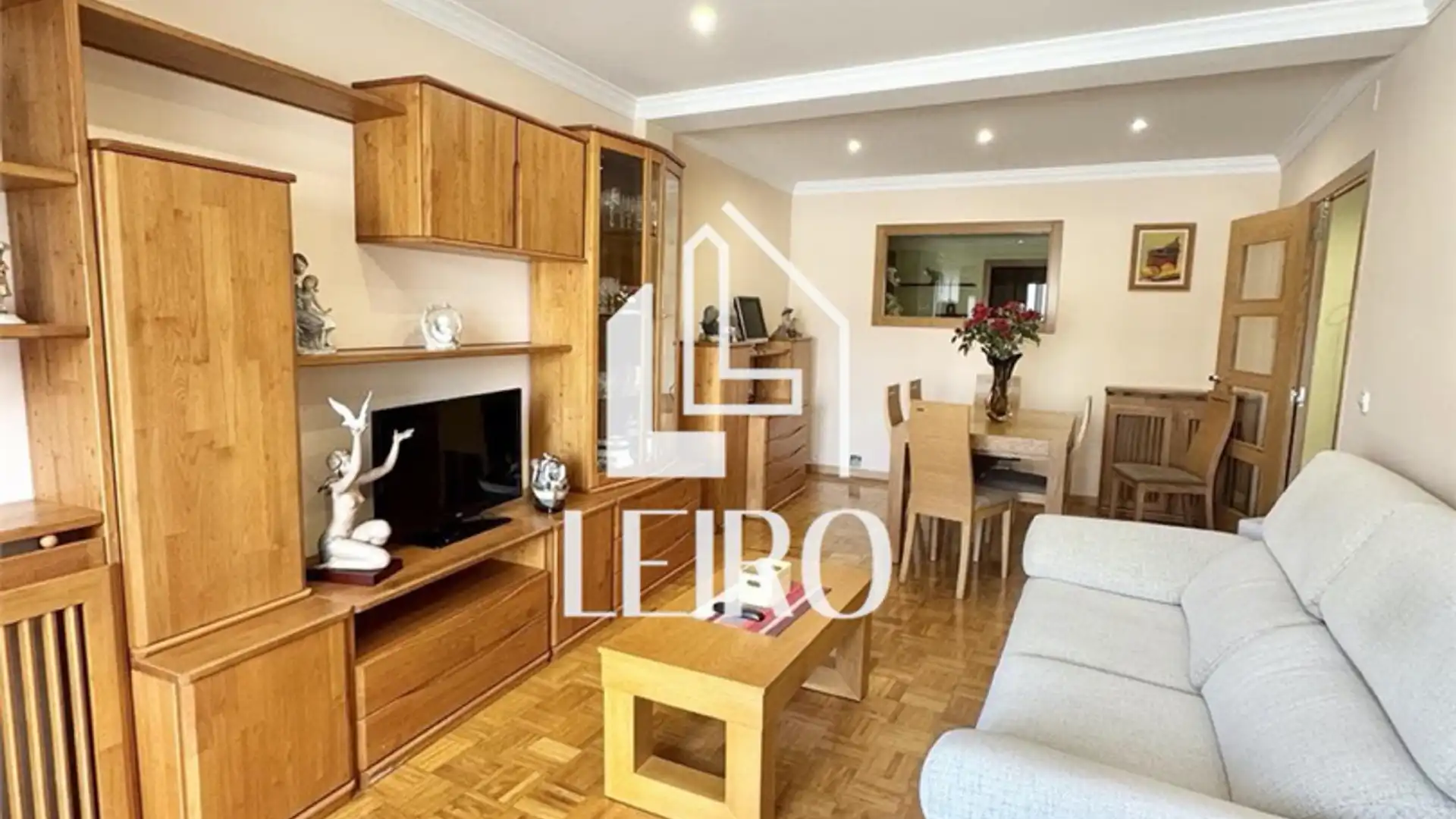 Sala de estar de Piso en venta en Vilagarcía de Arousa con Calefacción, Amueblado y Balcón