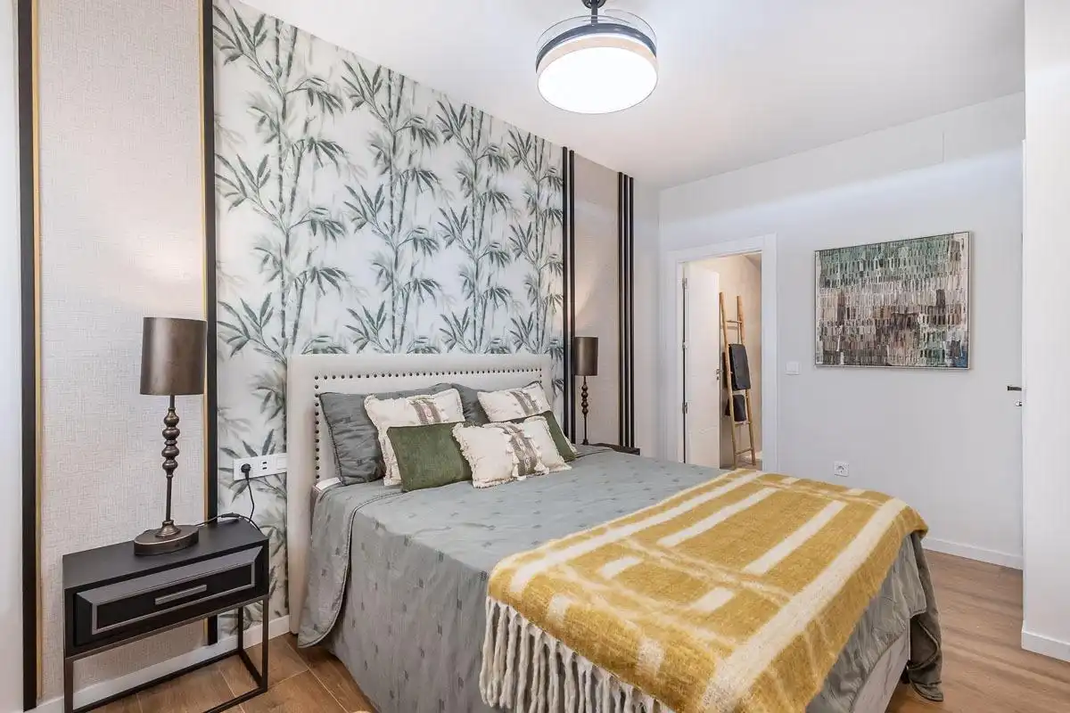 Habitación de Piso de alquiler en Granada con Terraza, Amueblado y Piscina comunitaria