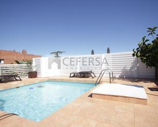 Swimming pool of Flat to rent in  Barcelona Capital  with Air Conditioner, Terrace and Swimming Pool