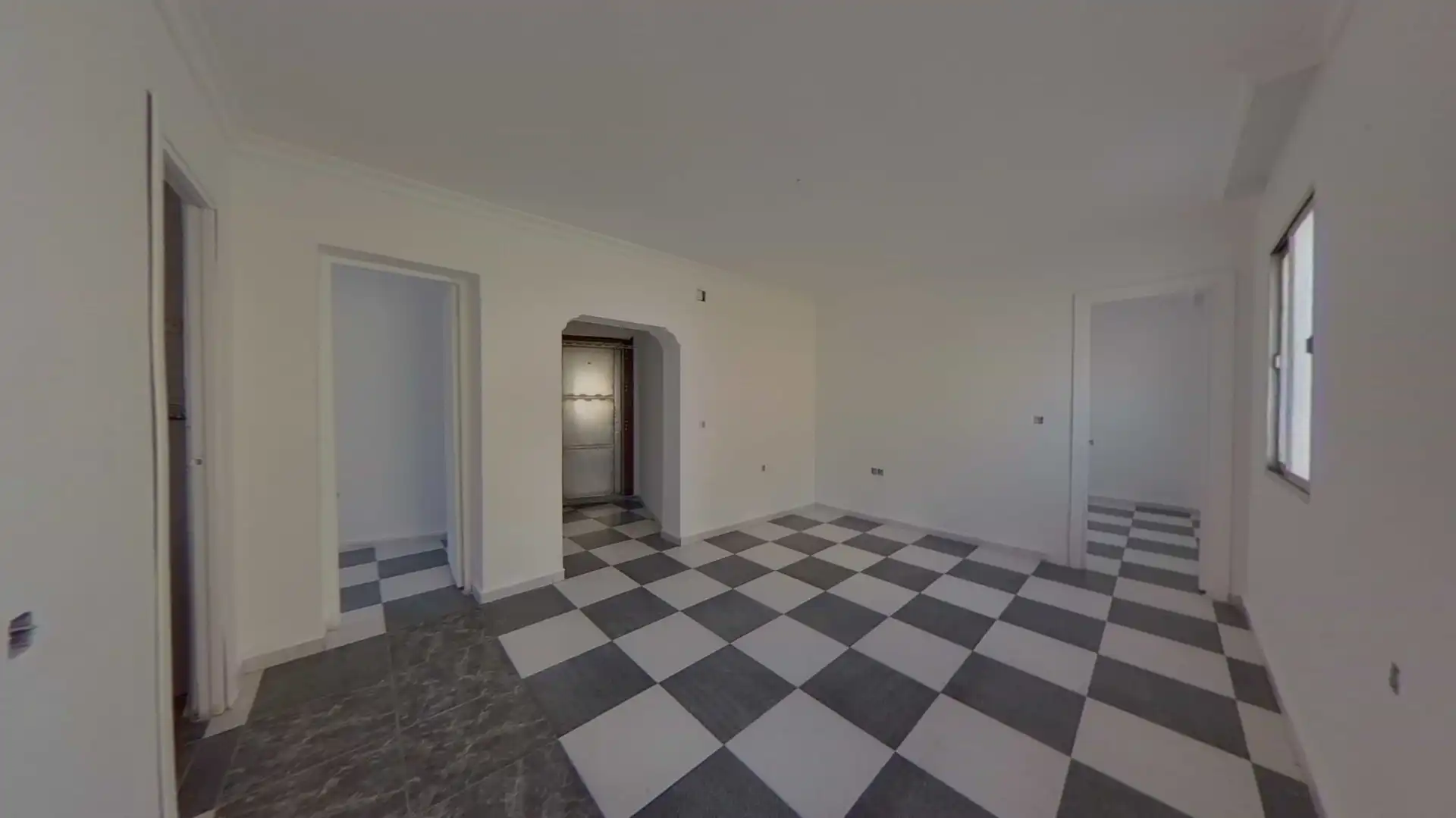 Flat for sale in La Línea de la Concepción