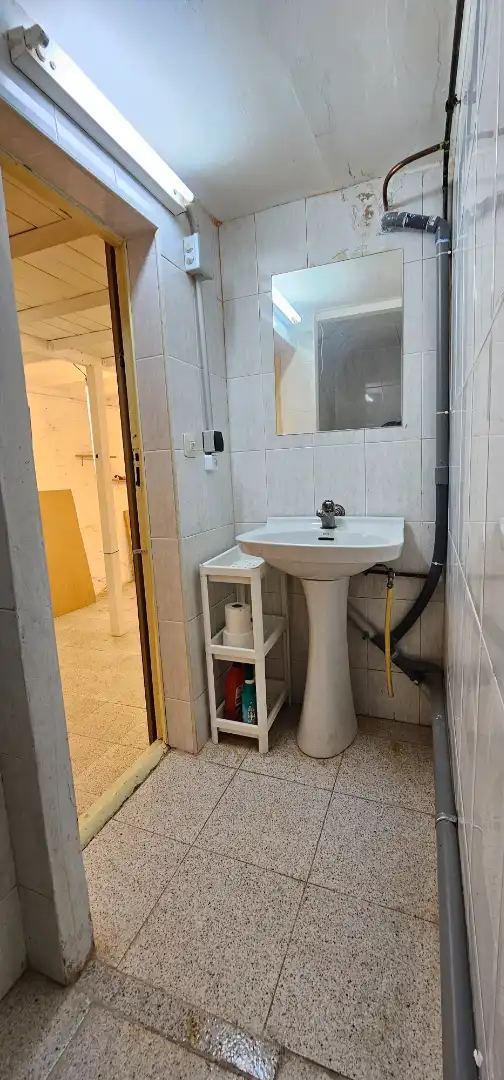Baño de Local de alquiler en Barcelona con Aire acondicionado
