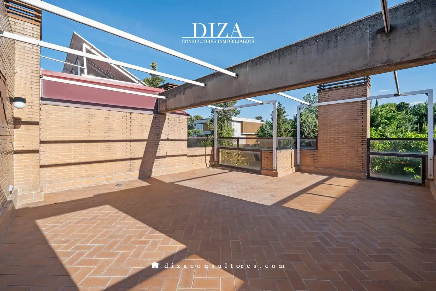 Terrace of Detached homes for rent in Madrid  with Air Conditioner, Heating and Private garden