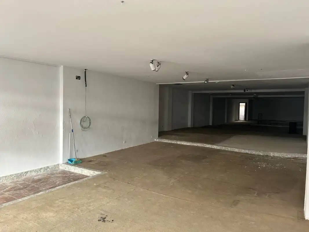 Local comercial en venta en Carrer Moran Roda, imagen 3
