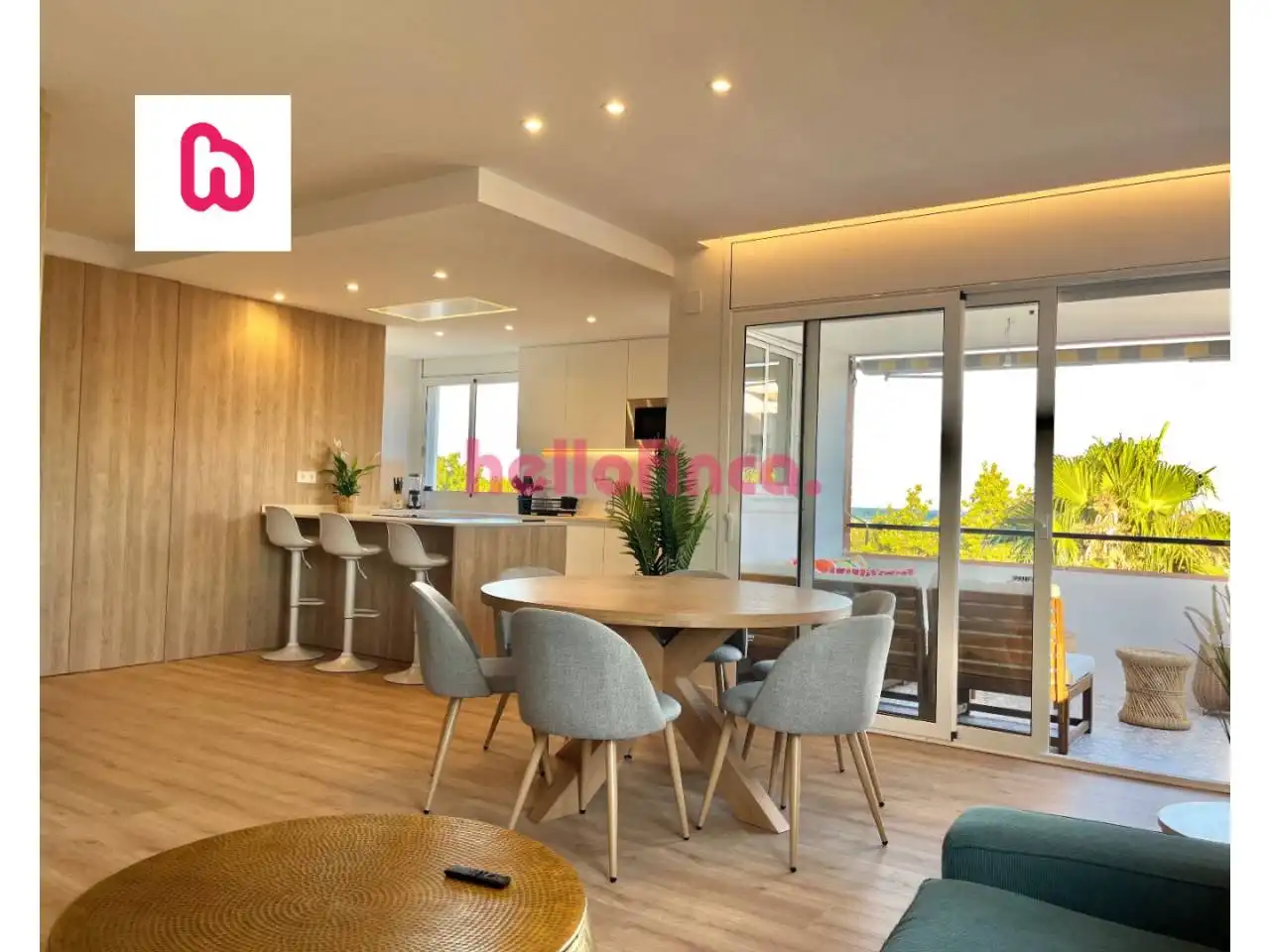 Comedor de Ático en venta en Sant Adrià de Besòs con Aire acondicionado, Calefacción y Parquet