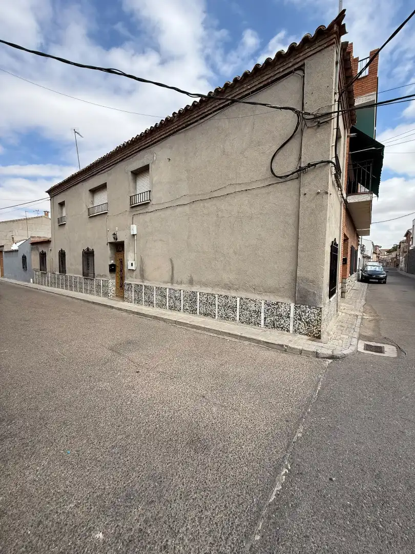 Casa amb jardí en venda a Sonseca