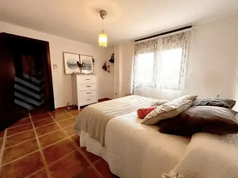 Dormitori de Casa o xalet en venda en Guadalix de la Sierra