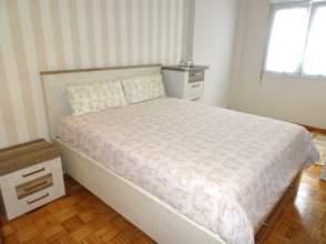 Bedroom of Flat to rent in Gijón 