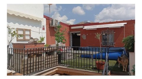 Foto 5 de Casa adosada en venta en Las Mercedes - El Carmen, Puertollano