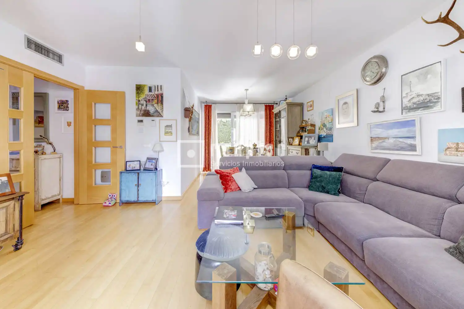Wohnzimmer von Wohnung zum Verkauf in Boadilla del Monte mit Klimaanlage, Heizung und Privatgarten
