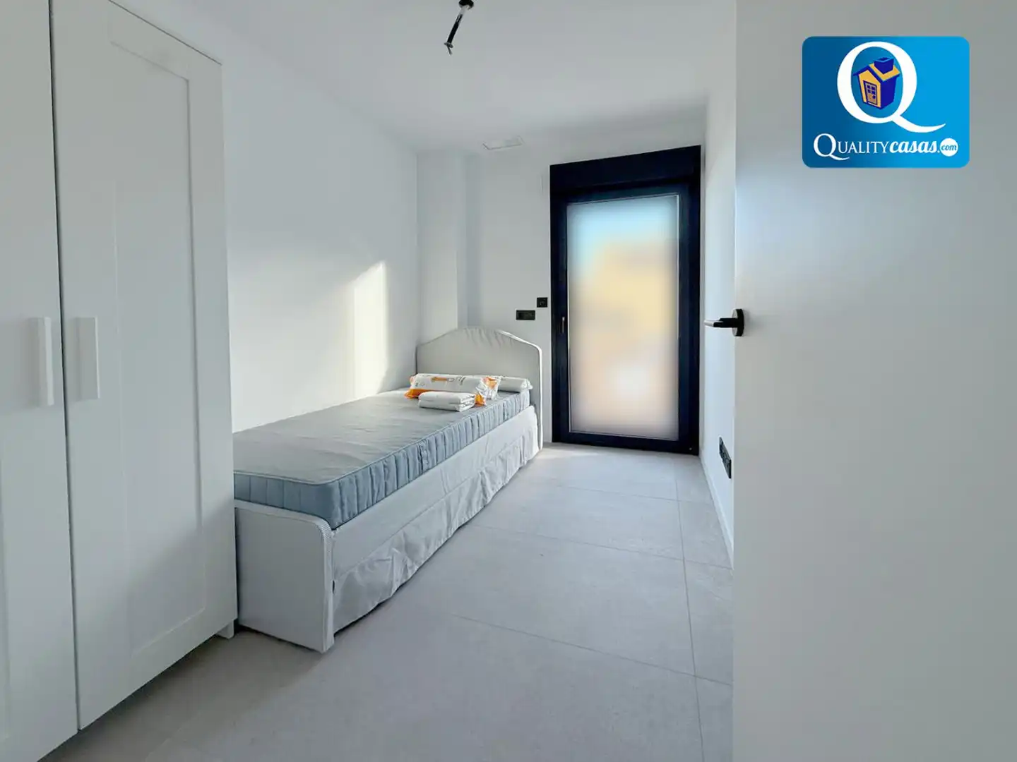 Habitación de Apartamento en venta en Mutxamel con Terraza y Piscina comunitaria