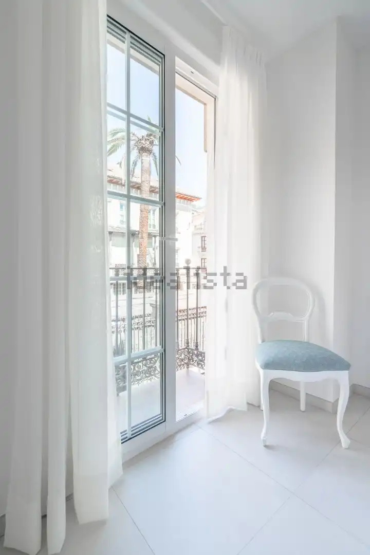 Bedroom of Flat for rent in Granada  with Air Conditioner, Heating and Furnished