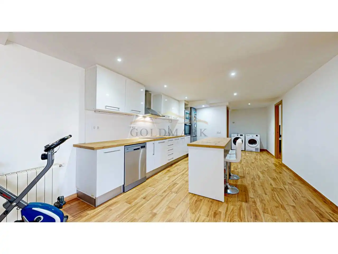 Cuina de Casa o xalet en venda en Corbera de Llobregat amb Aire condicionat, Jardí privat i Terrassa