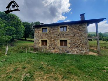 Maison rustique à vendre à Vega de Pas