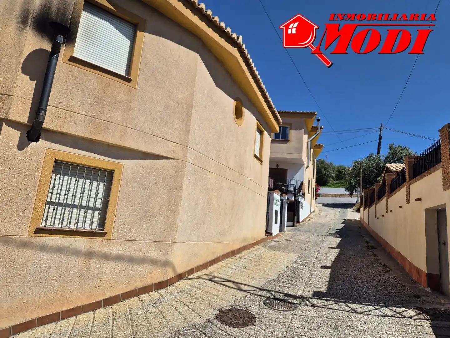 Vista exterior de Garatge en venda en Albuñuelas