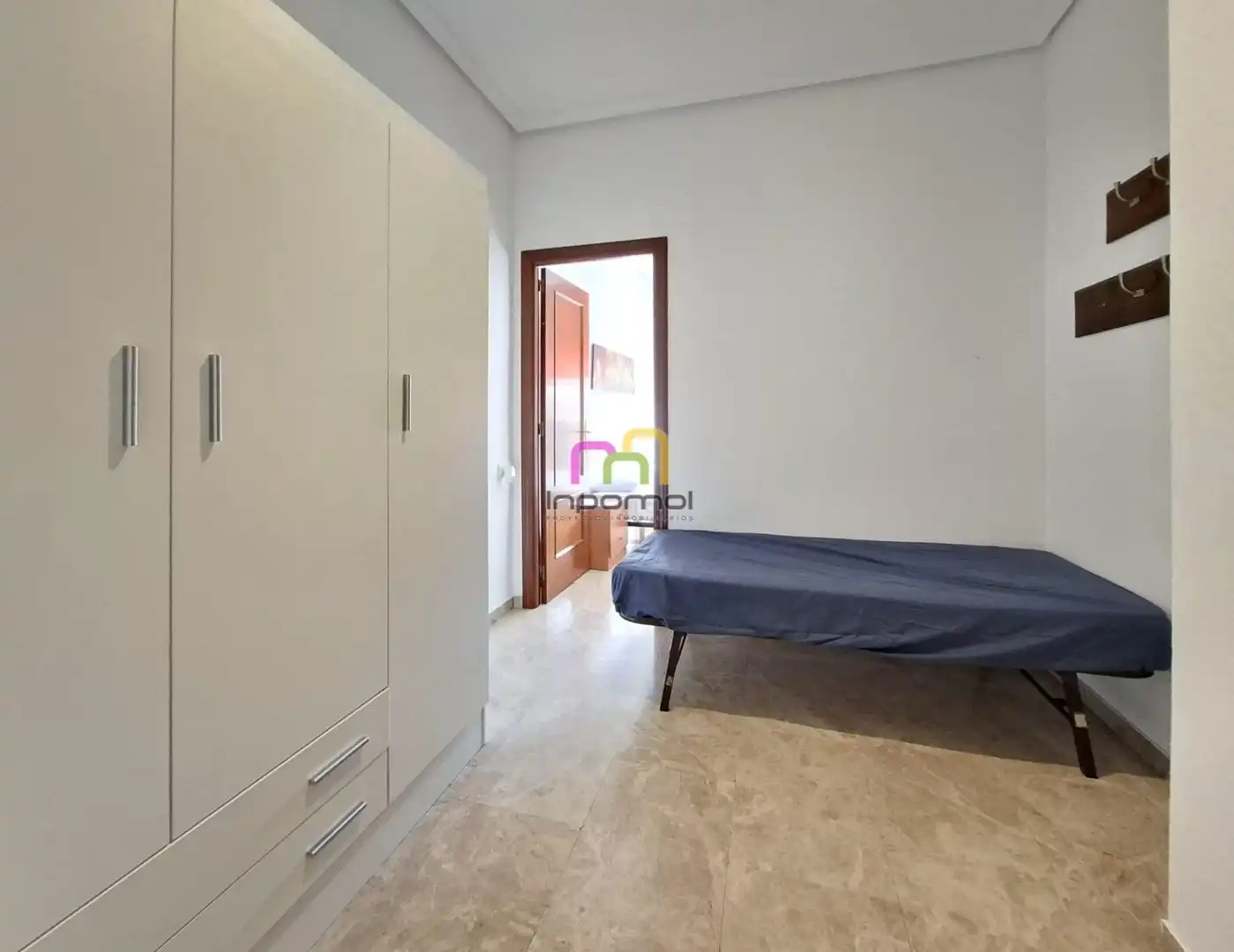 Habitación de Oficina en venta en Badajoz con Aire acondicionado