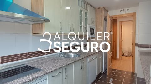 Foto 4 de Piso de alquiler en Guinea Ecuatorial , El Bercial, Getafe