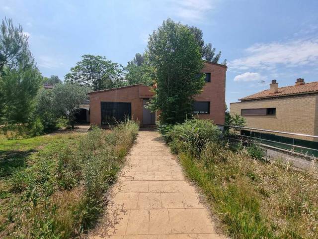 Casa-chalet en Venta en Camí Rossinyol en Les Fonts