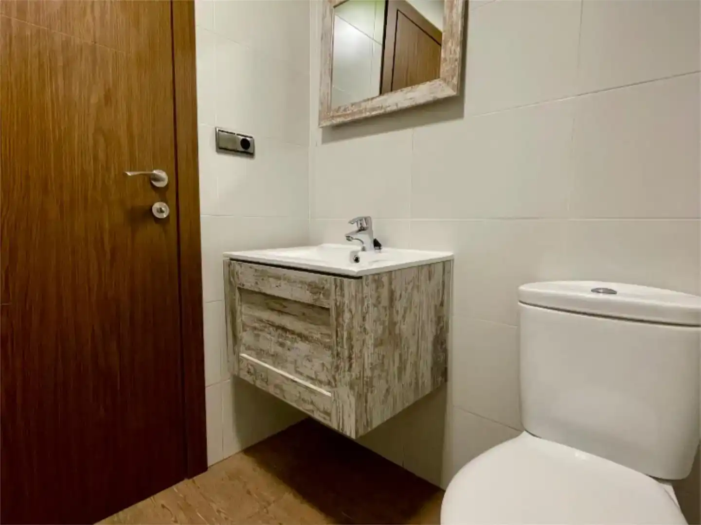 Baño de Casa o chalet en venta en Casas del Castañar con Jardín privado, Trastero y Piscina
