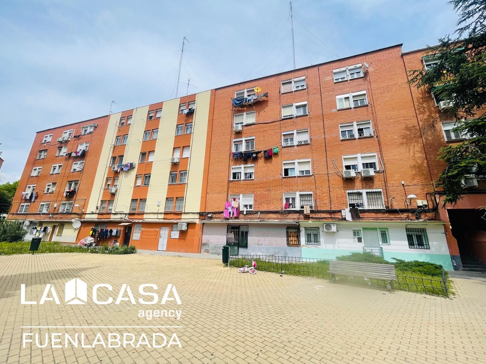 Exterior view of Flat for sale in  Madrid Capital  with Terrace