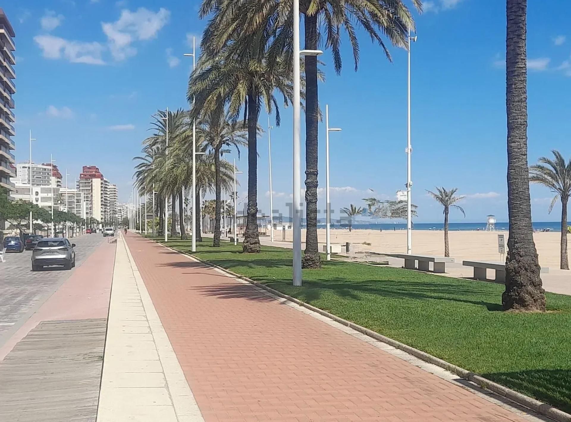 Vista exterior de Apartament en venda en Gandia amb Aire condicionat i Balcó