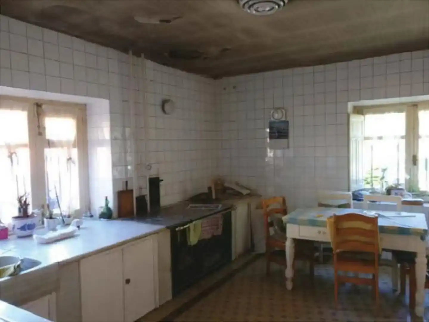 Cuina de Finca rústica en venda en Aller amb Jardí privat, Traster i Moblat