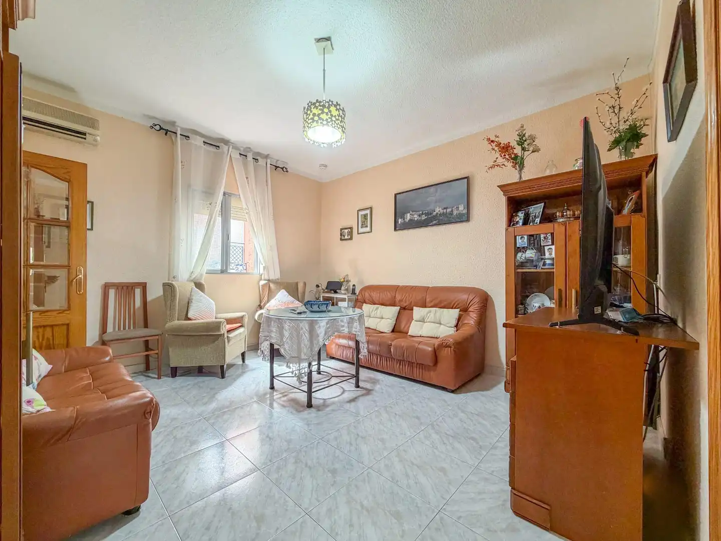 Sala de estar de Piso en venta en Granada con Aire acondicionado, Calefacción y Terraza