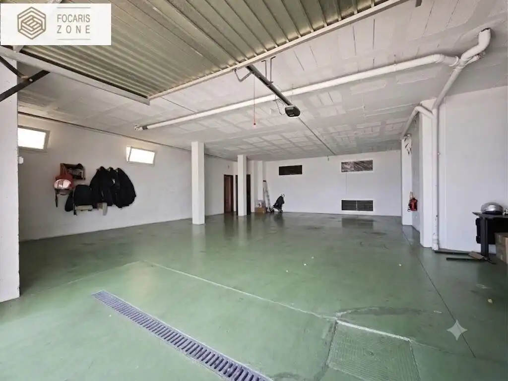 Casa aparellada amb terrassa en venda a Este, imagen 19