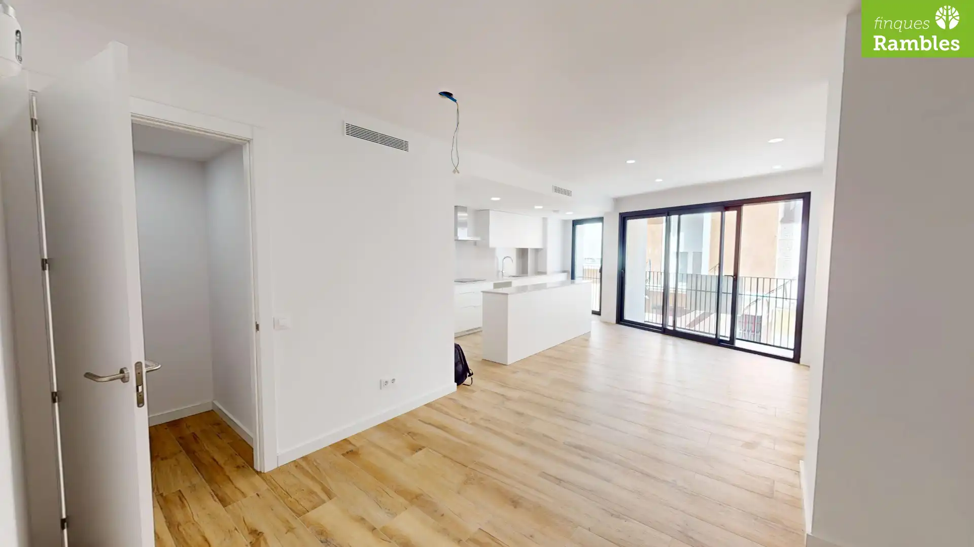 Neubau-Wohnung mit Terrasse zum Verkauf in Plaça del Rei 16, imagen 10