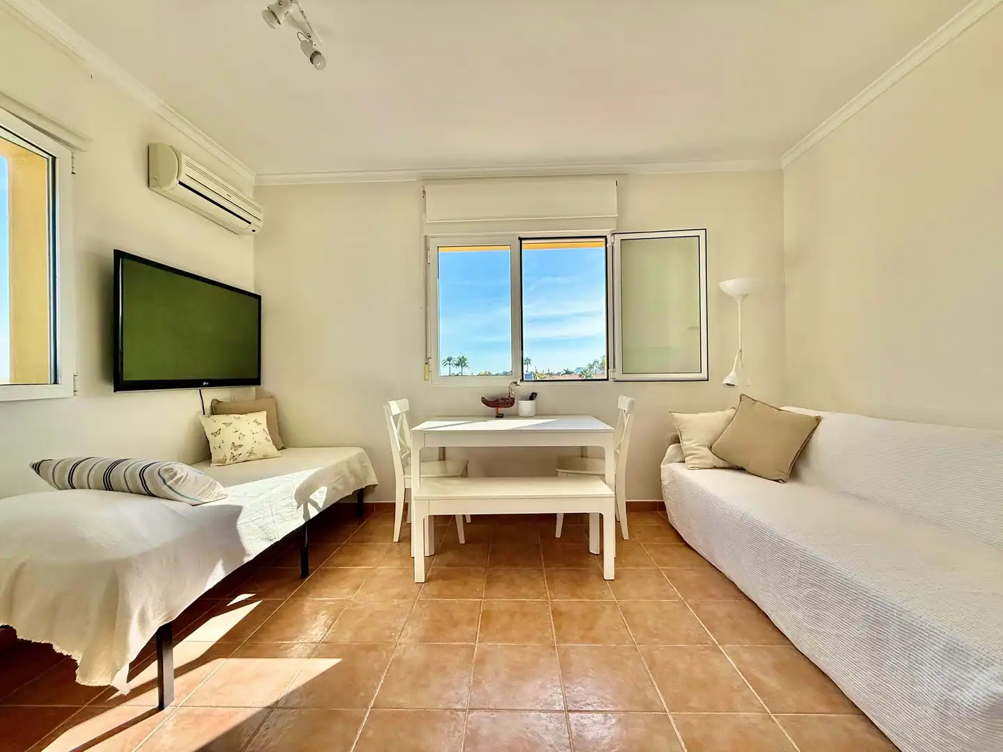 Sala de estar de Casa o chalet en venta en Dénia con Aire acondicionado, Terraza y Piscina