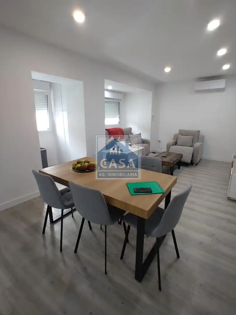 Sala d'estar de Casa o xalet en venda en Mérida amb Aire condicionat, Calefacció i Terrassa
