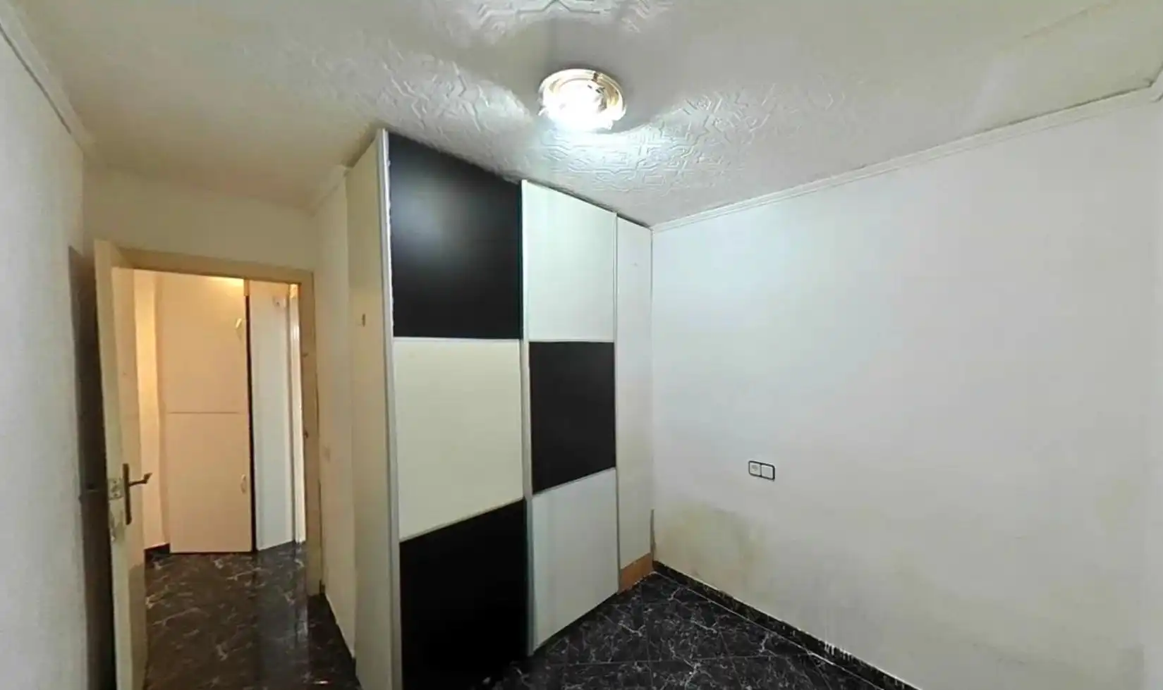 Flat for sale in Badalona