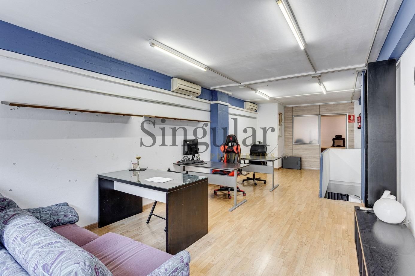 Premises for sale in  Barcelona Capital  with Air Conditioner