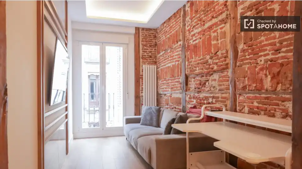 Appartamento con terrazza in affitto a Chamberí