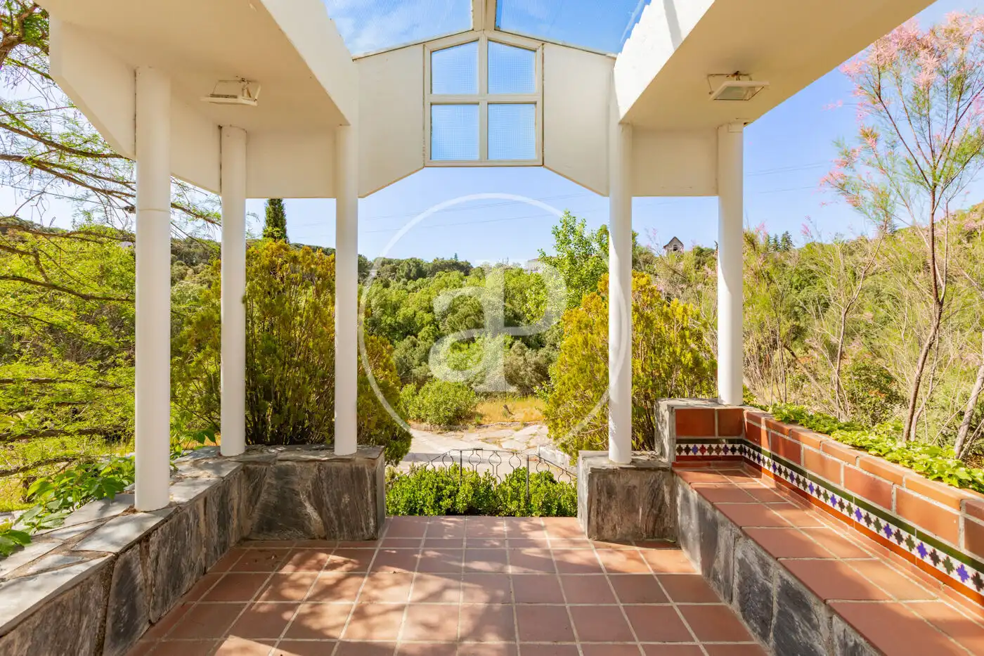 Terrassa de Casa o xalet en venda en Torrelodones amb Calefacció, Jardí privat i Traster