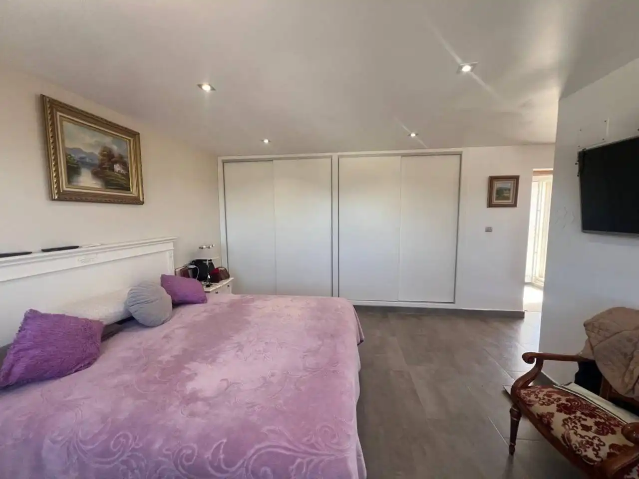 Dormitori de Casa o xalet en venda en Alicante / Alacant amb Aire condicionat, Calefacció i Jardí privat