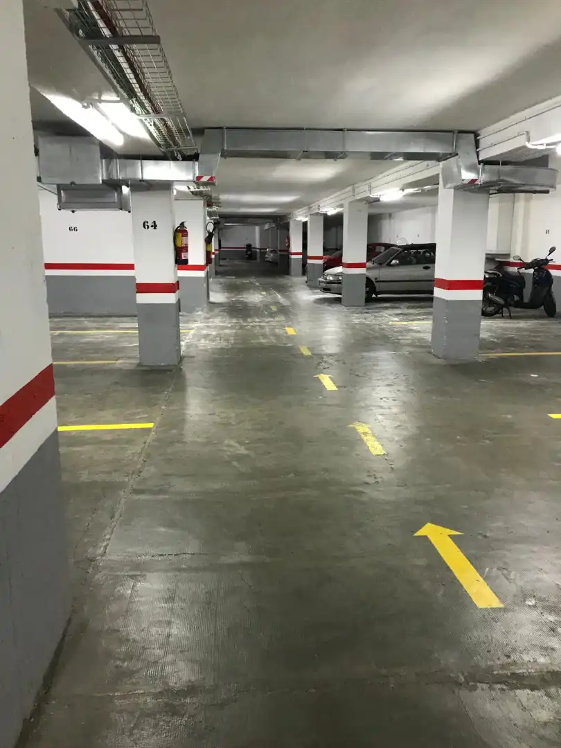 Einzelparkplatz mit Aufzug zur Miete in Carrer de Déu i Mata 154, imagen 5