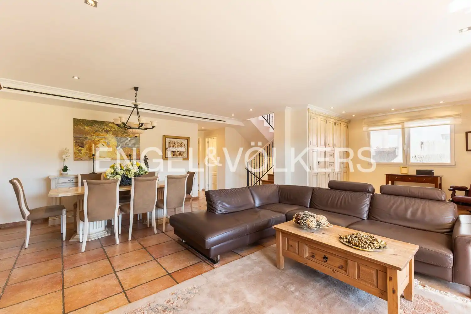 Vista exterior de Casa o xalet de lloguer en Torrent amb Aire condicionat, Calefacció i Jardí privat