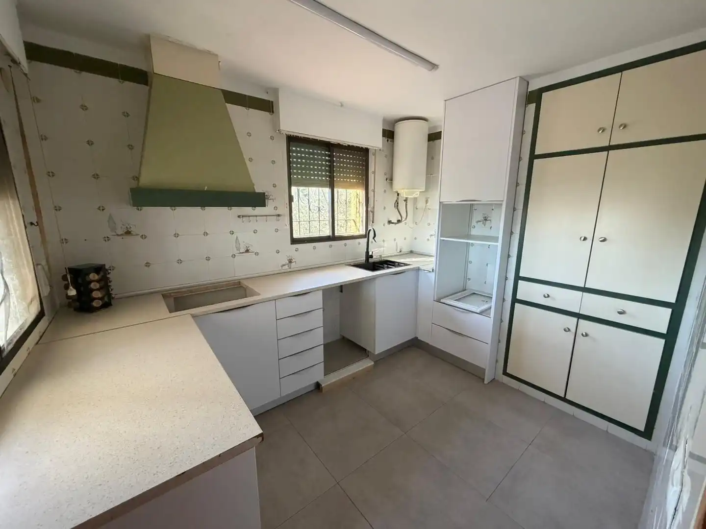 Küche von Country house zum Verkauf in Onda mit Privatgarten, Terrasse und Abstellraum