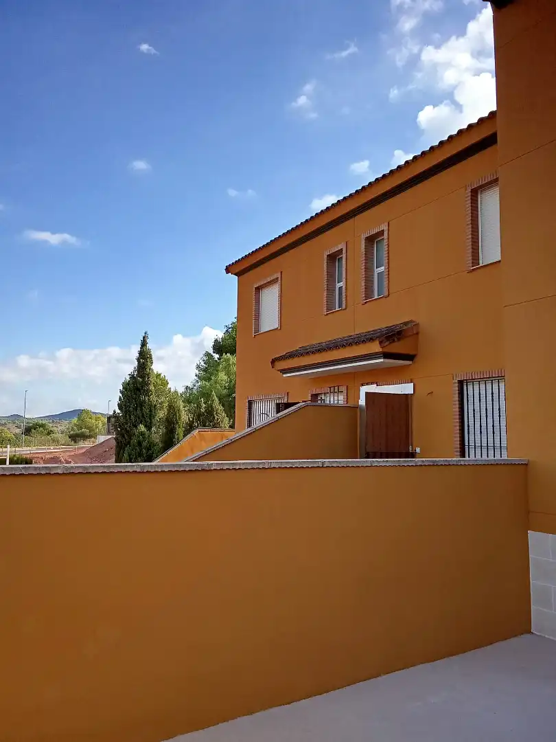 Exterior view of Houses for sale in Gilet