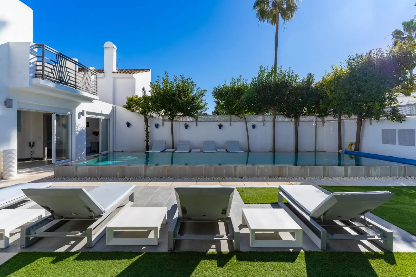 Piscina de Casa o xalet en venda en Estepona amb Aire condicionat, Calefacció i Jardí privat