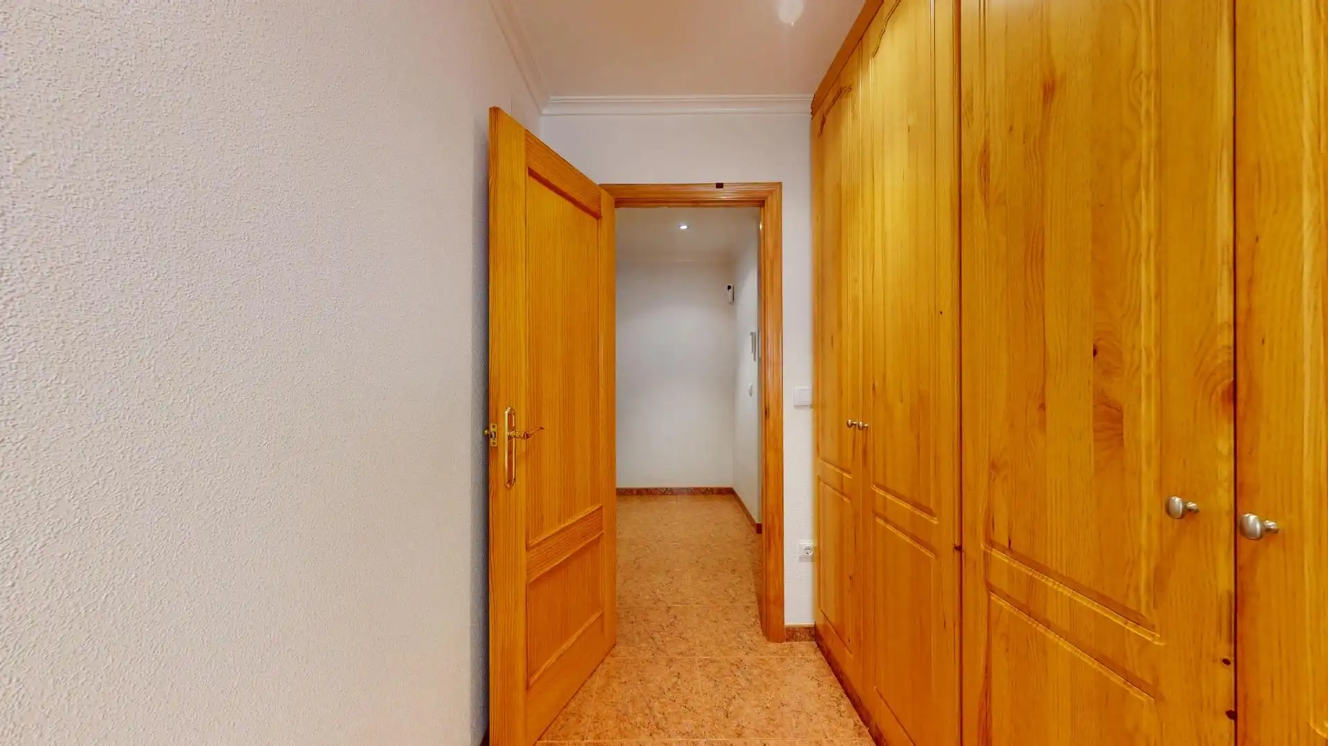 Flat for sale in Elche / Elx  with Air Conditioner and Heating