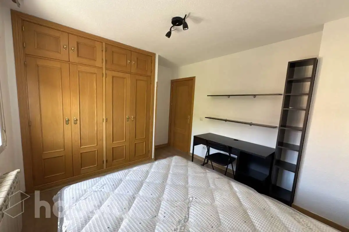 Schlafzimmer von Wohnung zur Miete in Getafe mit Klimaanlage, Heizung und Möbliert