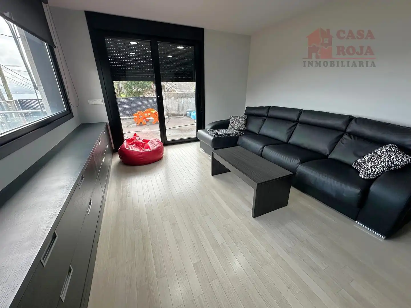 Sala de estar de Casa o chalet en venta en Cangas  con Calefacción, Trastero y Horno