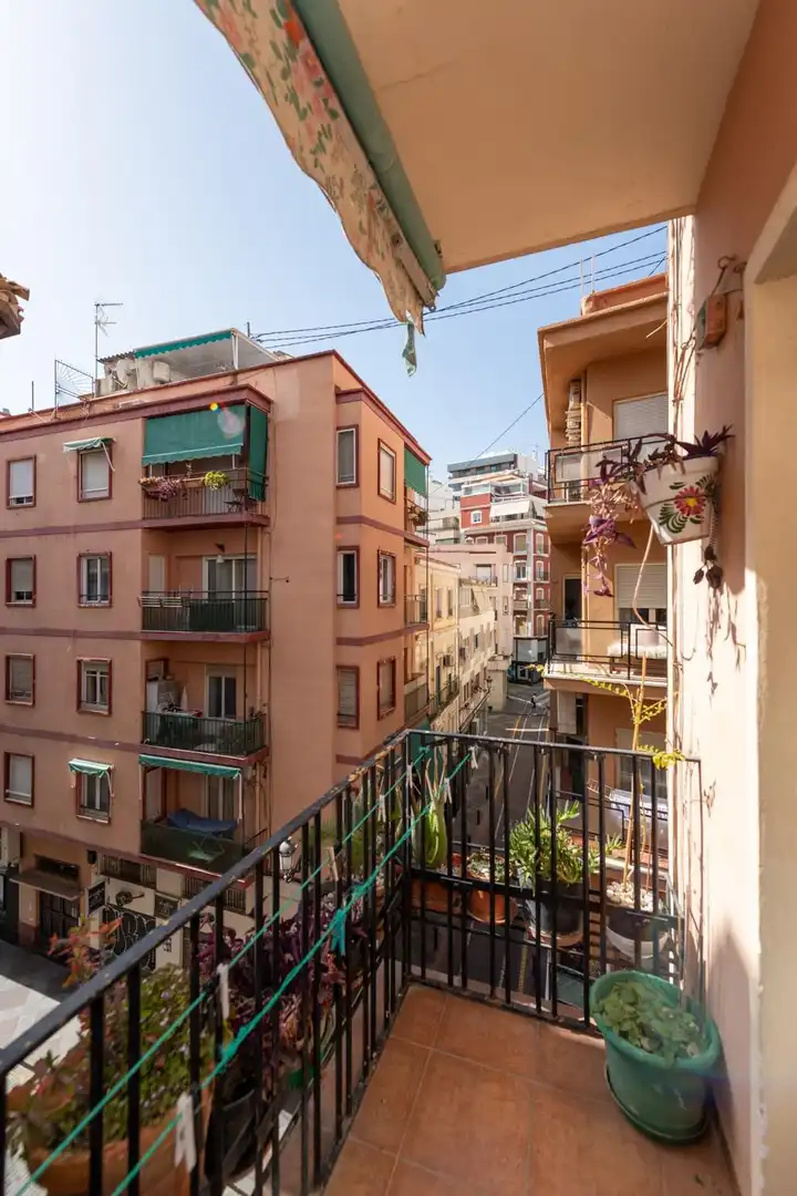 Piso con terraza en venta en Calle VALDES, imagen 9