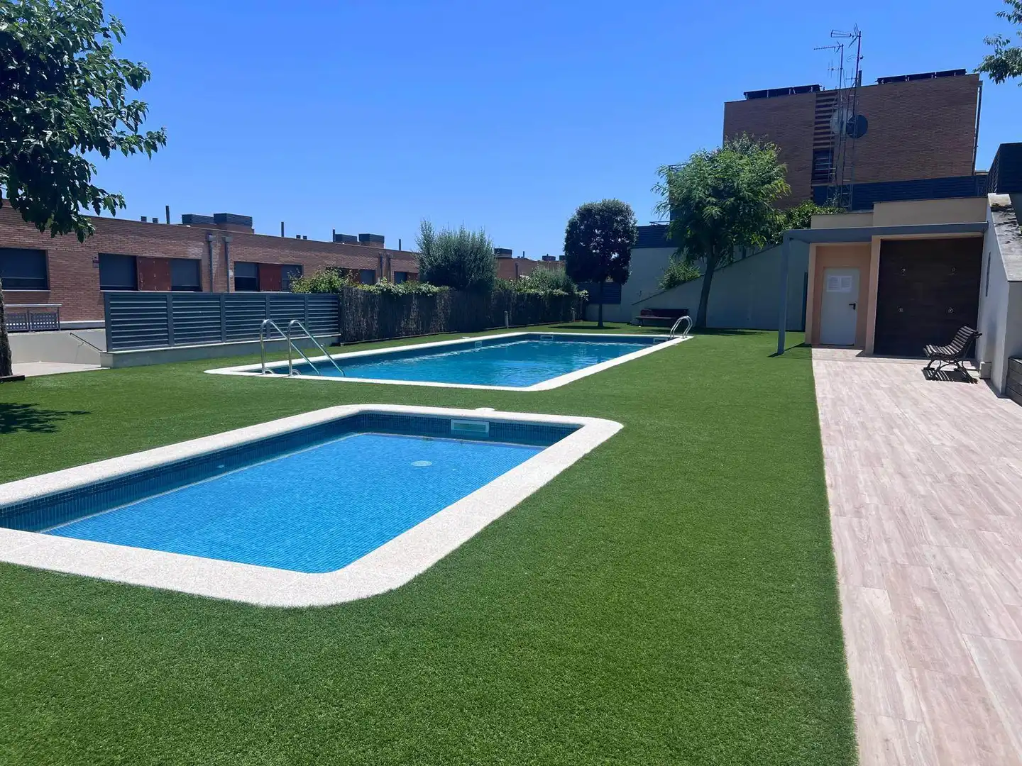Piscina de Casa adosada en venta en Cabrils con Aire acondicionado, Calefacción y Jardín privado